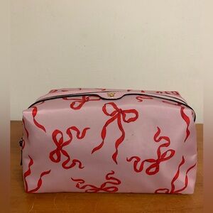 NWT Victoria’s Secret Red and Pink Bow Pattern Bag